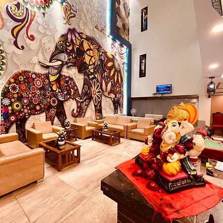 Hotel The Gold Inn - Karol Bagh Delhi Екстериор снимка