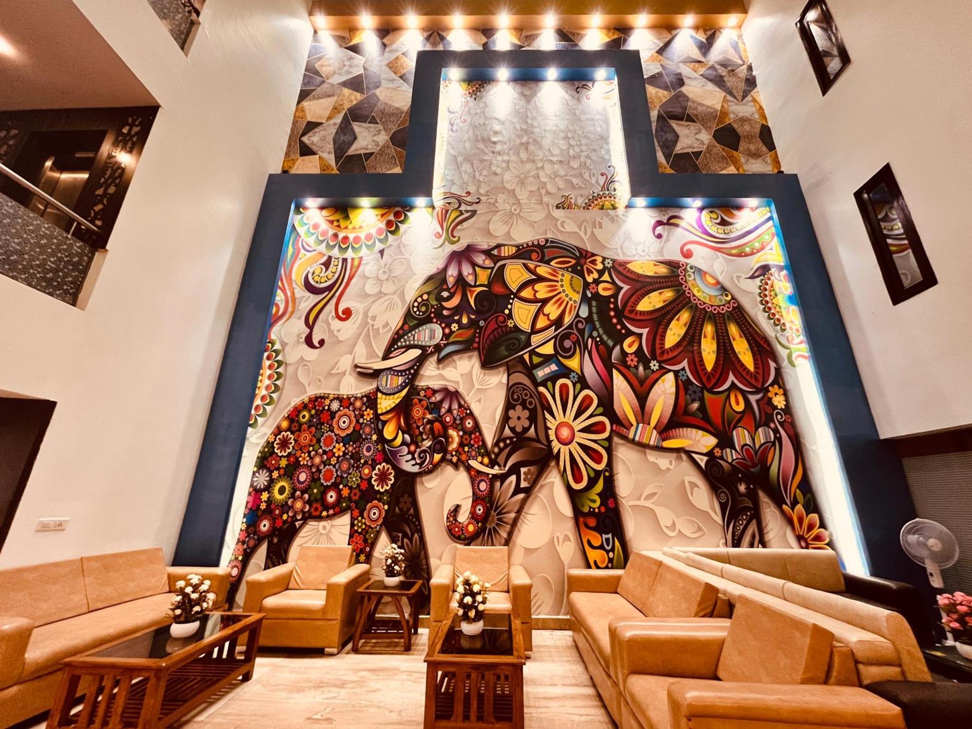 Hotel The Gold Inn - Karol Bagh Delhi Екстериор снимка