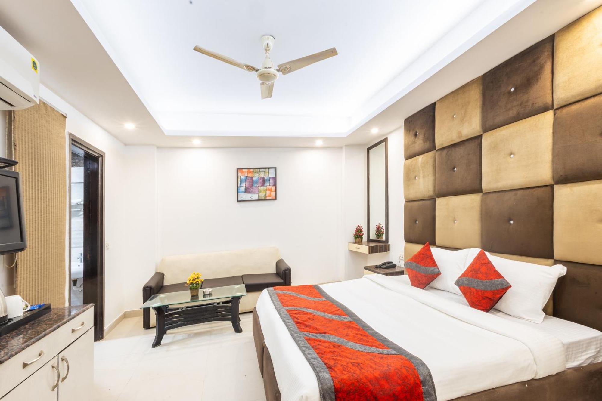 Hotel The Gold Inn - Karol Bagh Delhi Екстериор снимка