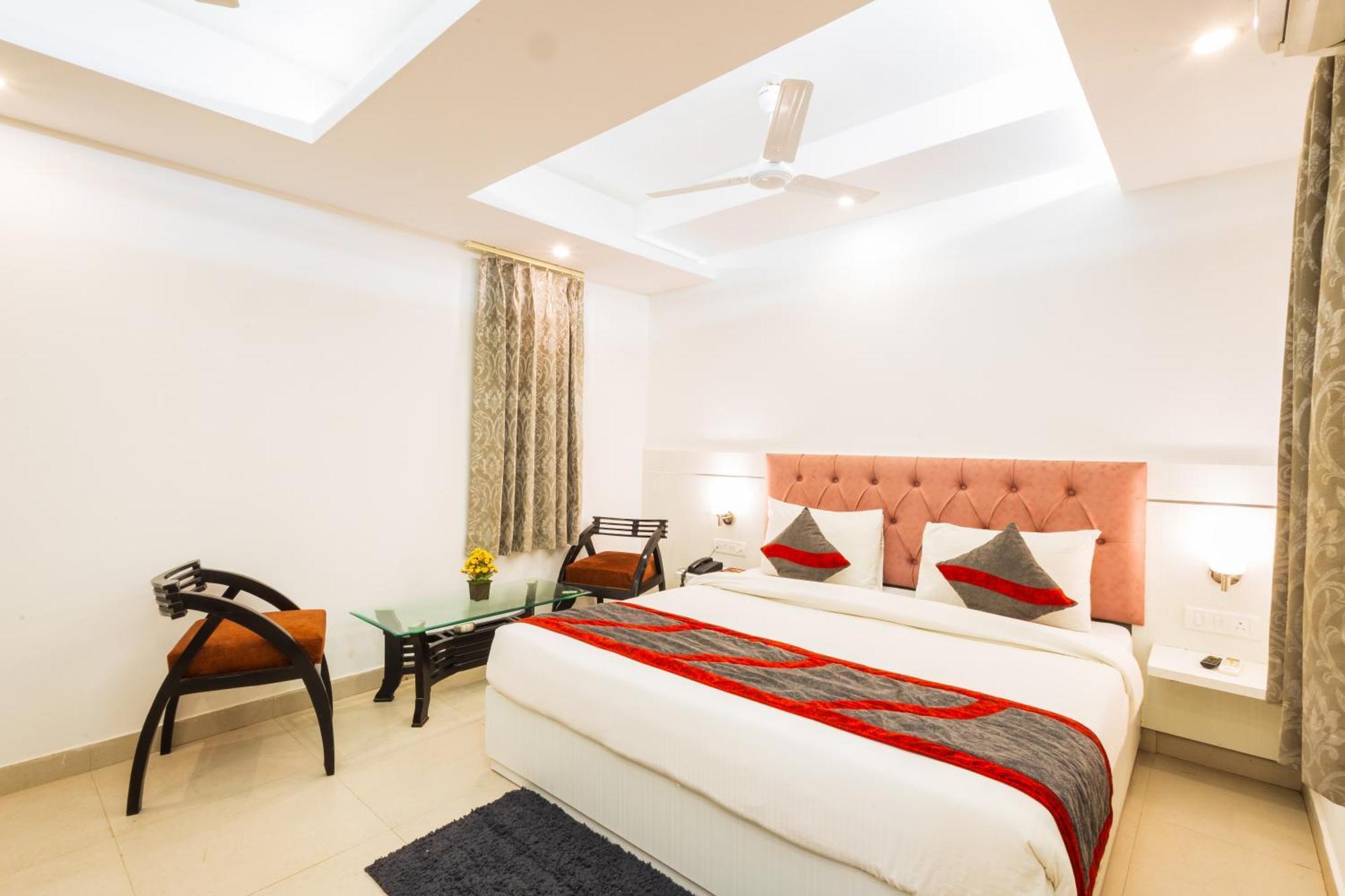 Hotel The Gold Inn - Karol Bagh Delhi Екстериор снимка